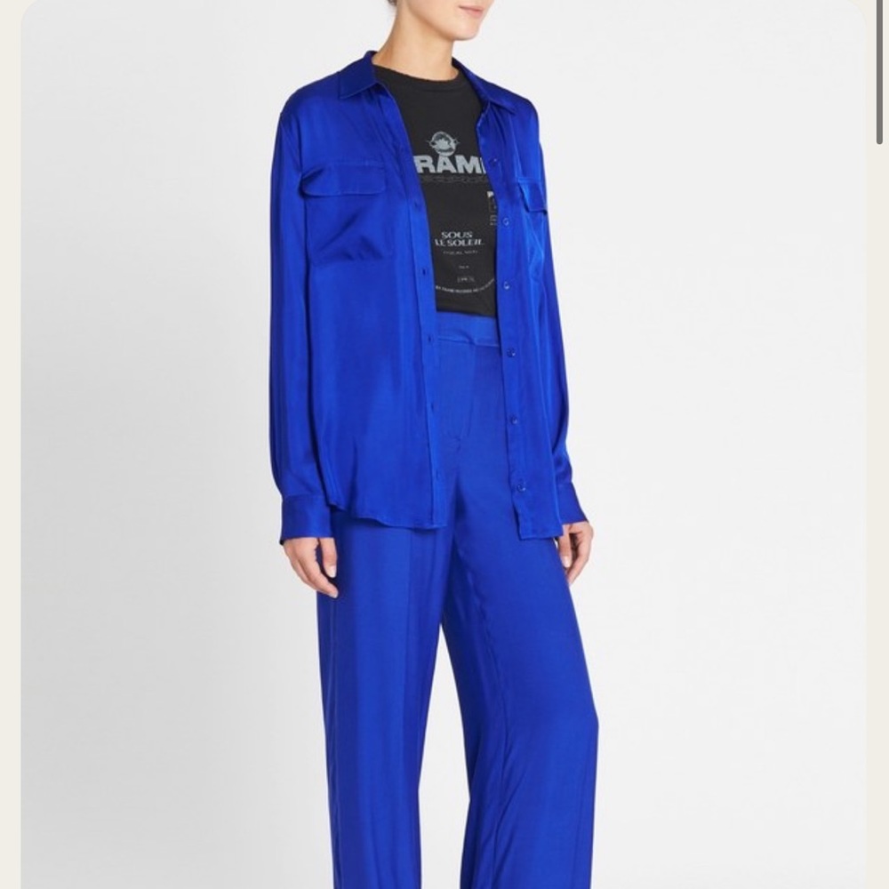 Equipment Signature Shirt In Hyper Blue Small Gem